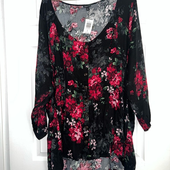 Torrid Black and Red Floral Blouse - Picture 2 of 7